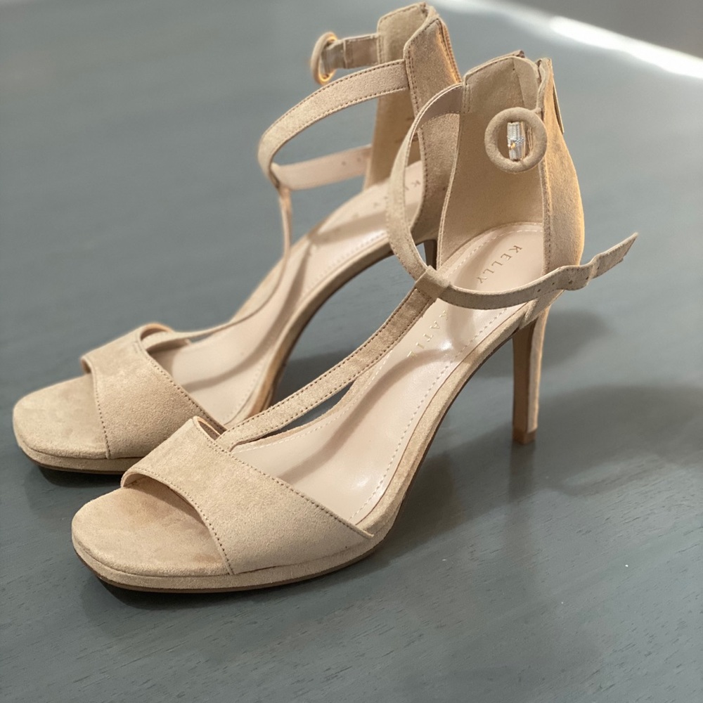 Kelly and Katie Tan Conradd Platform Sandal